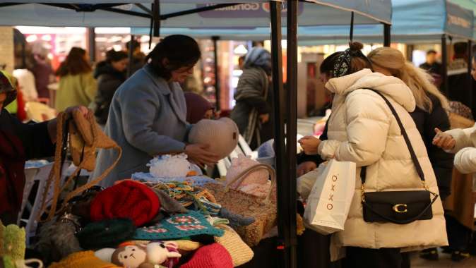 Kadın girişimciler ‘’Kışa Hazırız’’ etkinliğinde satış yaptı