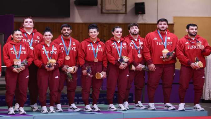 Kağıtspor, Riyad’dan madalya taşıyor