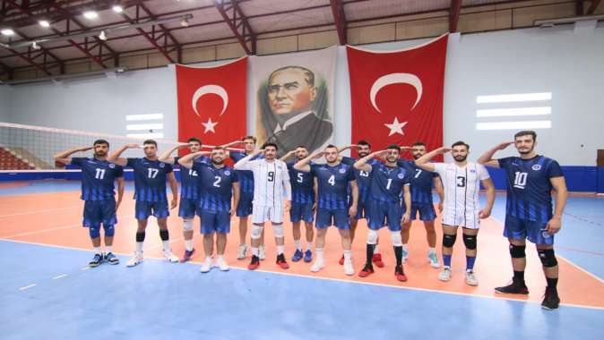 Kağıtspor Voleybolda Set Vermiyor