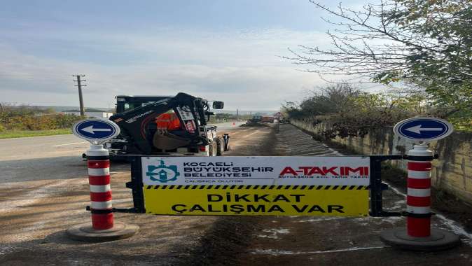 Kandıra’da yağmur suyu kanalları temizlendi