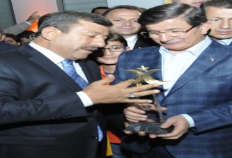 KARABACAK BAŞBAKAN DAVUTOĞLU NU AĞIRLADI