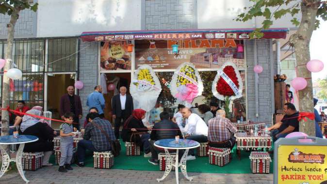 Kıtlama Semaver Cafe ye görkemli açılış