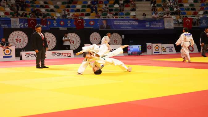 Kocaeli’de judo fırtınası esiyor