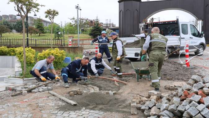 Kocaeli’de şehitlik ve mezarlıklar bayrama hazır