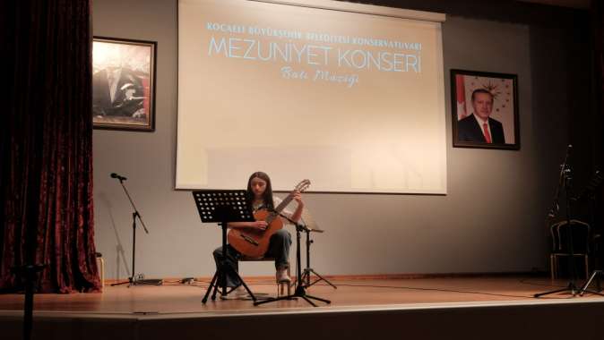 Konservatuvar mezuniyet konseriyle alkış topladı