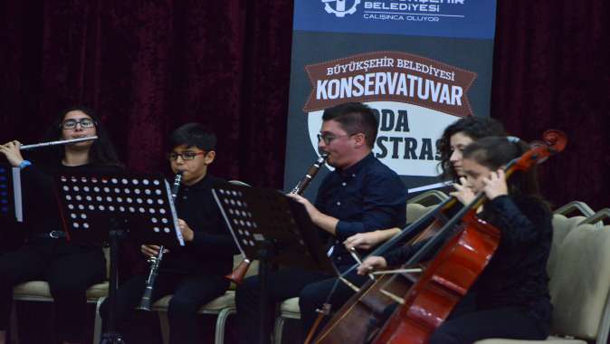 Konservatuvar Oda Orkestrası konsere hazırlanıyor