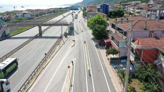 Körfez’de asfaltlanan caddelerin yol çizgileri çekildi