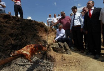 Köşker derneklerin yanında!