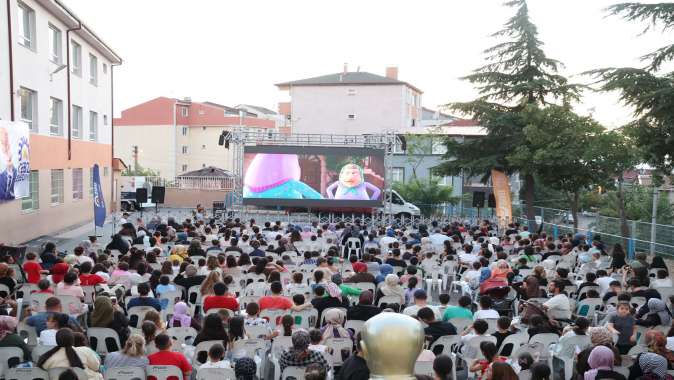 Köşklüçeşme'de Açık Hava Sinema Keyfi