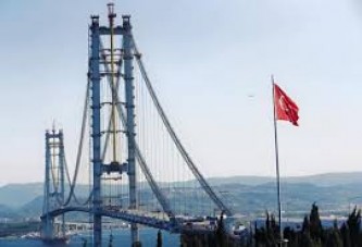 Lodos Osmangazi Köprüsü’ne yaradı