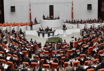 Meclis'te esrarengiz notlar!