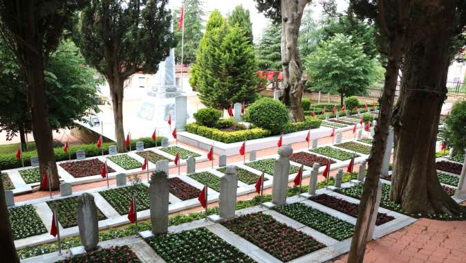 Mezarlıklar bayram ziyaretine hazır