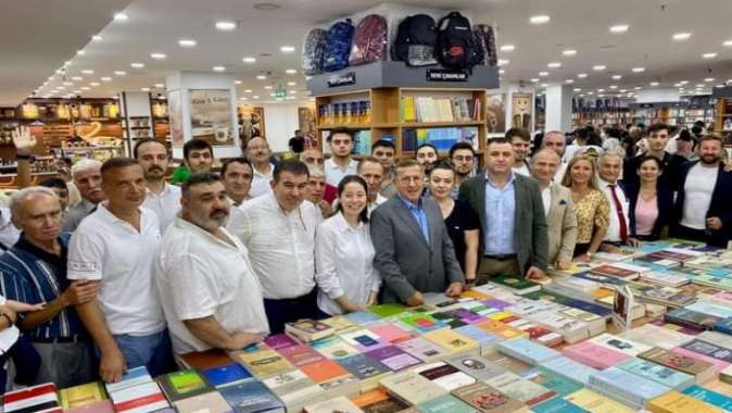 Mustafa Anayurtludan, Kocaeline yeni kitap ve kahve mekanı