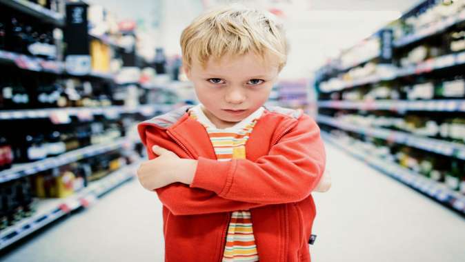 OCUKLARDA DİKKAT DAĞINIKLIĞI VE ASABİYETE DİKKAT !