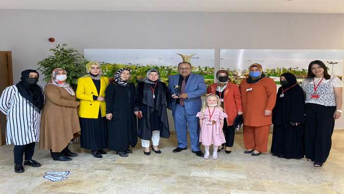 Ödülün büyüğü İyilik Kervanına