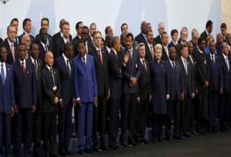 Putin aile fotoğrafı'na girmedi!