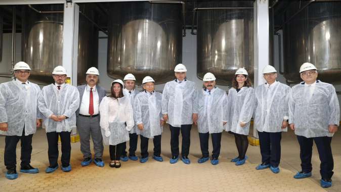 Sağlık Bakanı Memişoğlu, Atabay’ın yerli ve milli ilaç üretimiyle ilgili bilgi aldı