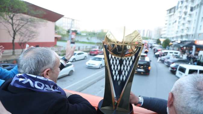 Şampiyon takım, şampiyon taraftarıyla buluştu