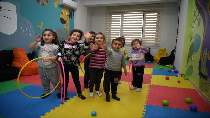 Şekerpınar Bilgi Evi’nde eğitimler sürüyor Şekerpınar Bilgi Evi’nde eğitimler sürüyor