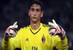 16 yaşındaki Donnarumma, Milan'ın 1. kalecisi oldu