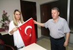 Büyükşehir’den personele Türk Bayrağı