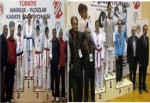 Büyükşehir’in Karatecileri Madalya Bırakmadı