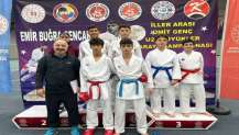 ÇAYIROVA BELEDİYESİ KARATE TAKIMI FIRTINASI BURSA'DA ESTİ