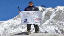 Everest Base Camp Tırmanışını Başarıyla Tamamladı