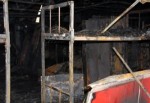 Fabrika yatakhanesinde yangın: 3 ölü, 6 yaralı