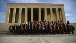 G.Saray yönetimi Anıtkabir'i ziyaret etti