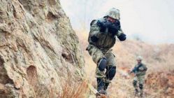 Hakkari'de çatışma! Yaralı terörist kaçarak kurtuldu