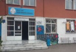 Hırsızlar Paşa’daki okuldan laptop çaldılar
