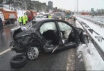 Karla mücadele ekibine otomobil çarptı: 3 ölü