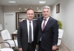 Özak’tan Kağıtspor Kulübü Başkanı Yücel’e ziyaret