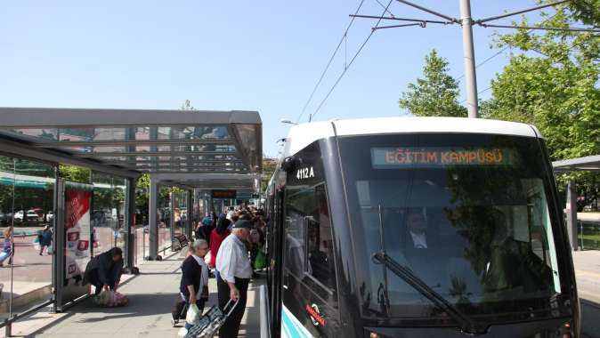 UlaşımPark’ın halk pazarı mesaisi.