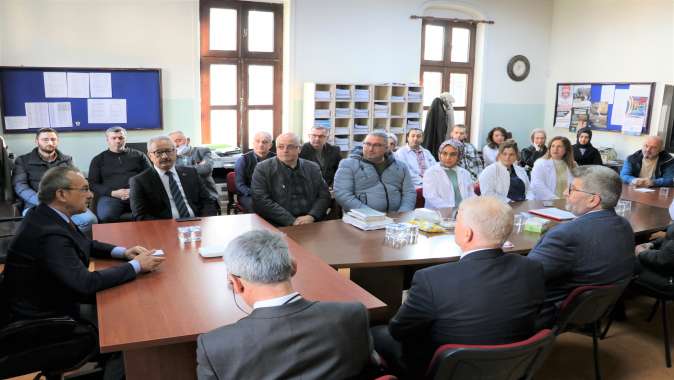 VALİMİZ SEDDAR YAVUZ’DAN OKUL ZİYARETİ