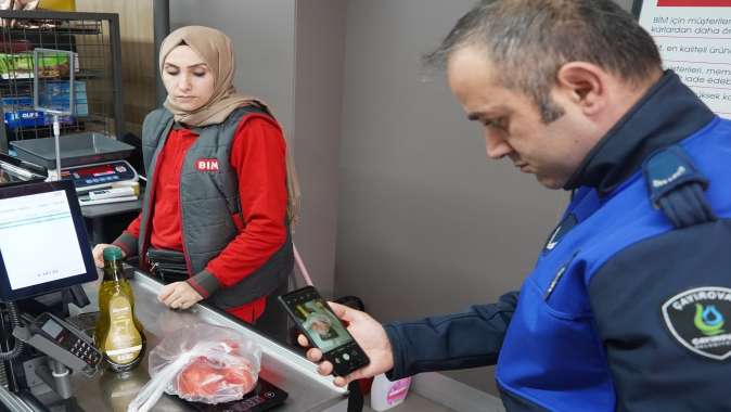 Zabıtadan marketlerde fiyat ve tartı denetimi
