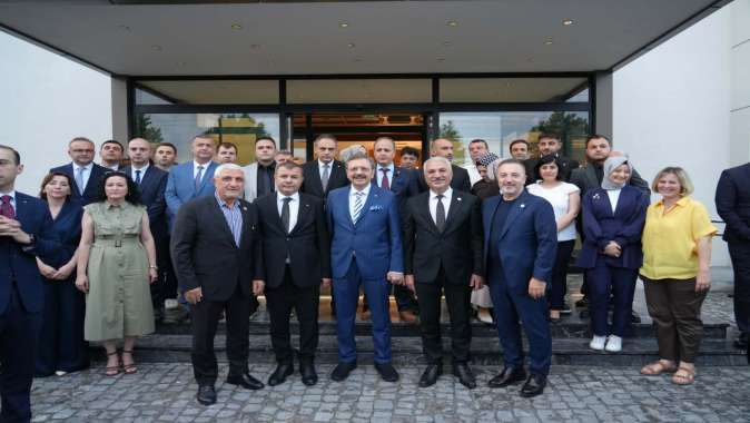 ASLANTAŞ, TOBB BAŞKANI HİSARCIKLIOĞLU İLE SAKARYA'DA BİR ARAYA GELDİ