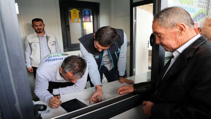 Atıklar, hem doğaya hem ekonomiye kazandırılıyor Atıklar, hem doğaya hem ekonomiye kazandırılıyor