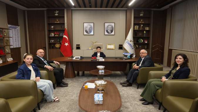 Başkan Bıyık makamını geleceğin başkanlarına devretti