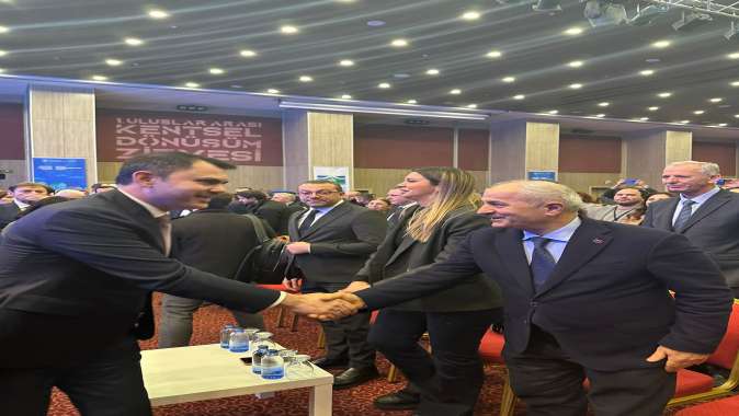 Başkan Büyükgöz, 1. Uluslararası Kentsel Dönüşüm Zirvesi’ne Katıldı