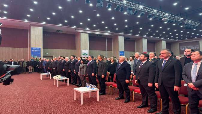 Başkan Büyükgöz, 1. Uluslararası Kentsel Dönüşüm Zirvesi’ne Katıldı