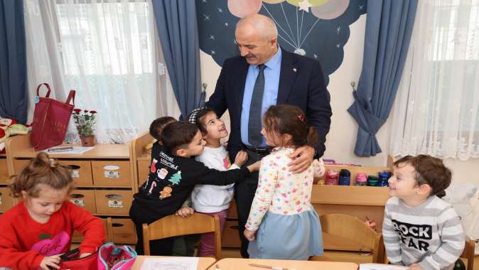 Başkan Büyükgöz, Güzide Kreş’te Öğretmenler Günü’nü Kutladı