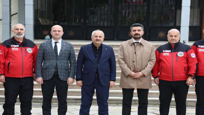 Başkan Büyükgöz, Hatay'da deprem şehitlerini andı