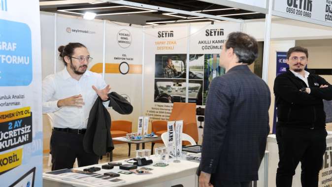 Bilişim Fuarı stantlarına 7’den 70’e yoğun ilgi