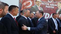 BÜYÜK BİRLİK PARTİSİ'NDE COŞKULU BAYRAMLAŞMA