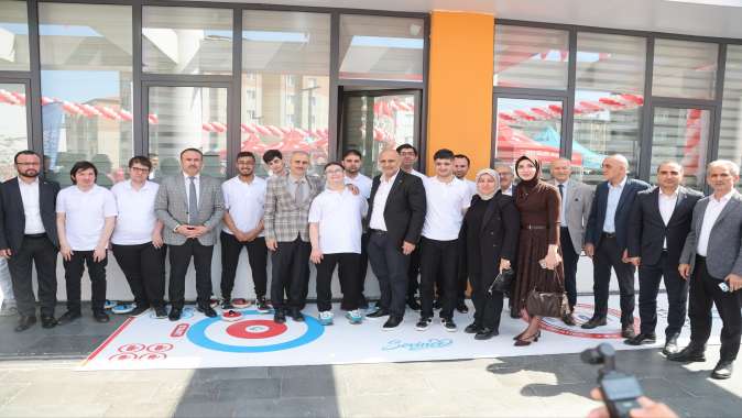 Çayırova’da özel bireylere özel program