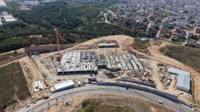 Çayırova Devlet Hastanesi’nin inşaatı hızla ilerliyor
