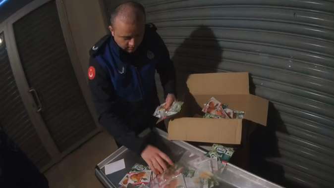 Çayırova Zabıtası, halk sağlığını hiçe sayan işletmeyi mühürledi