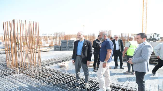 Çiftçi, “Hastanemizin inşaatı hızla devam ediyor”